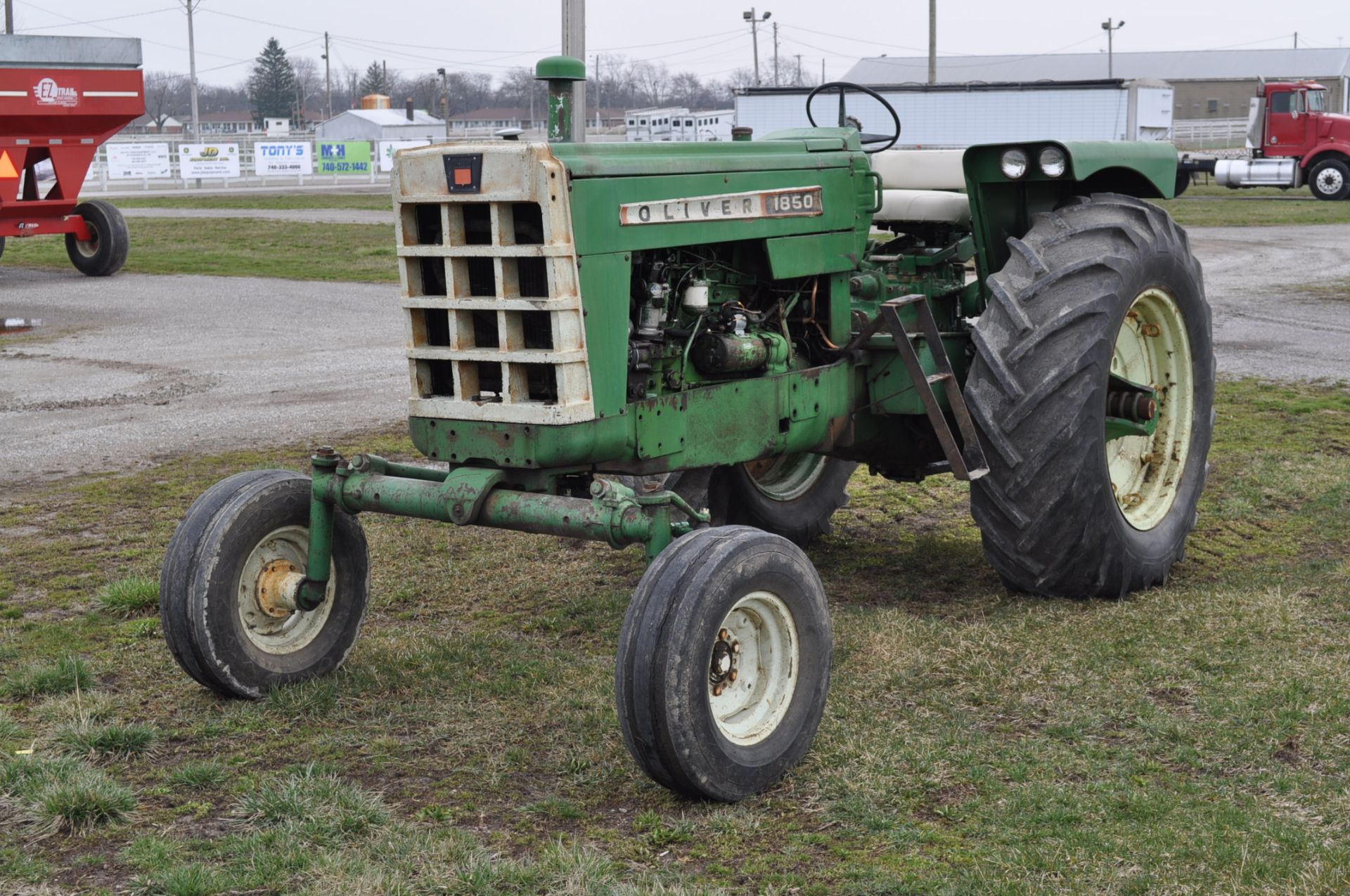 Oliver 1850 tractor, shows 4509 hours, diesel, wide front, 3pt, 540 pto, 1 remote, 9.5L-15 front,