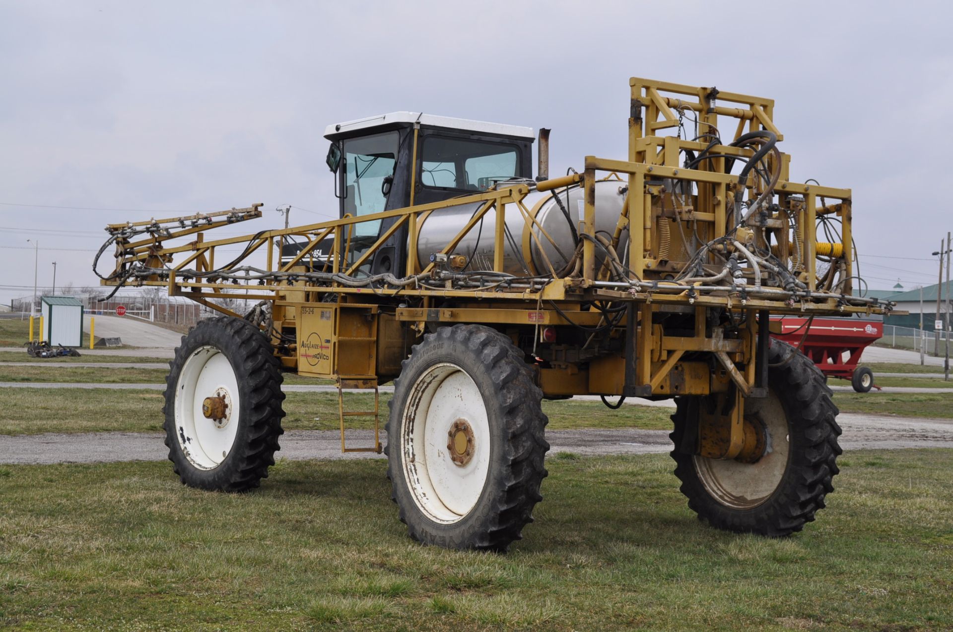 1996 Rogator 854 w/80’ booms, 800 gallon SS tank, 4748 hrs - Image 3 of 20