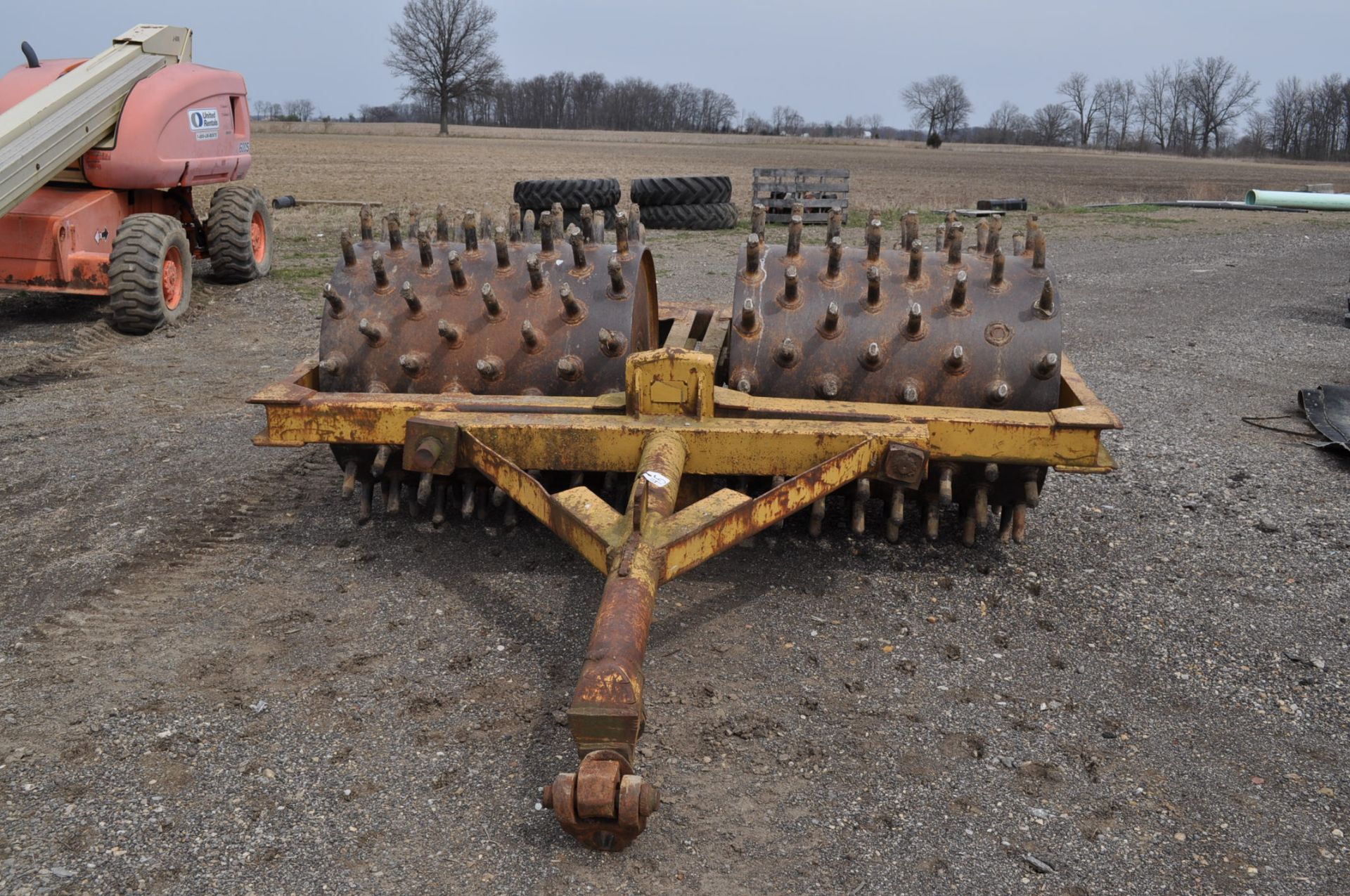 10’ Sheeps foot packer, pull-type, 40” diameter - Image 6 of 6