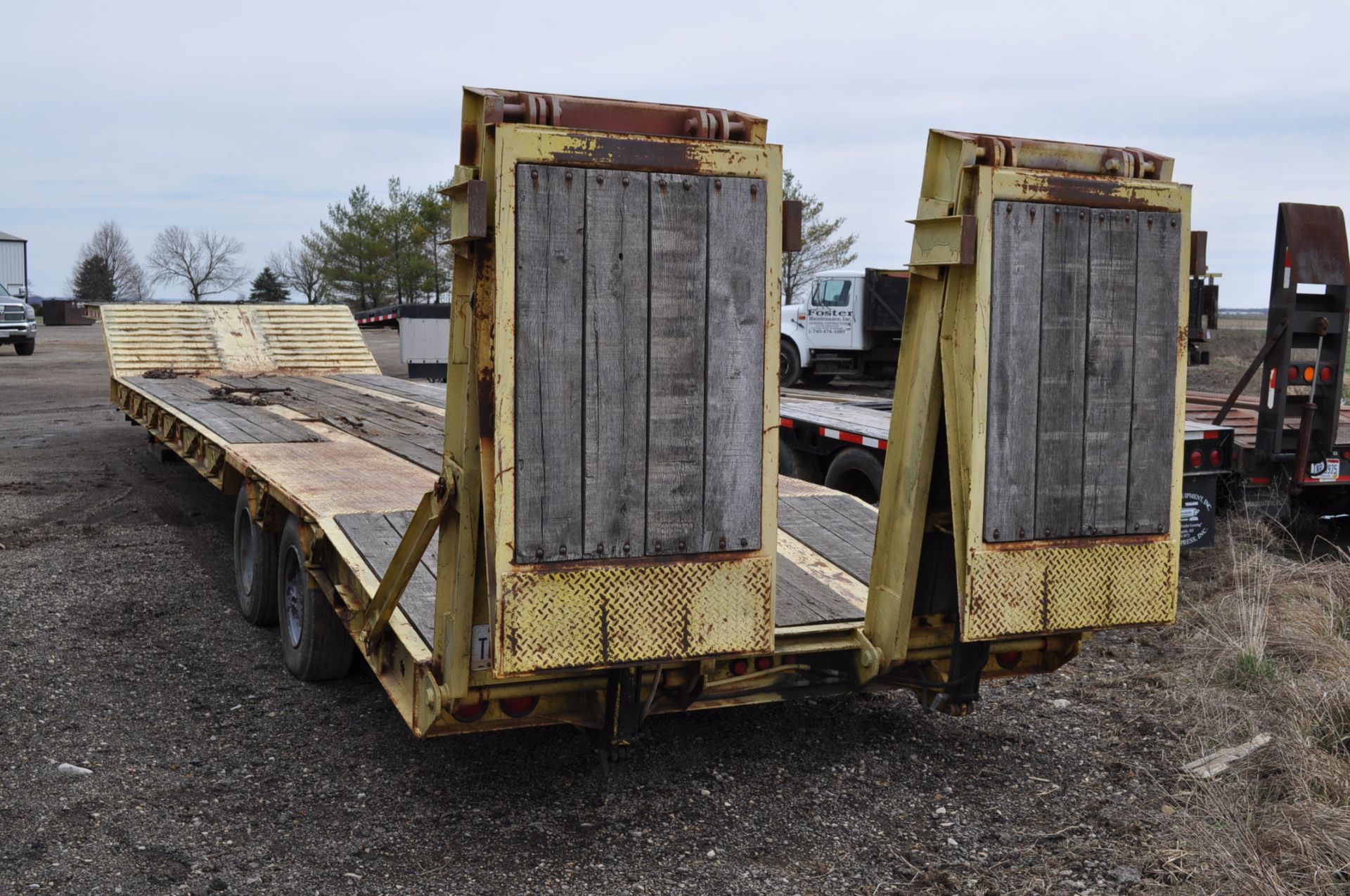 2001 48’ LTE drop deck trailer, hyd ramps, tandem axle, 50,000 GVW, 29’ + 5’ dovetail, 9’ top - Image 9 of 12