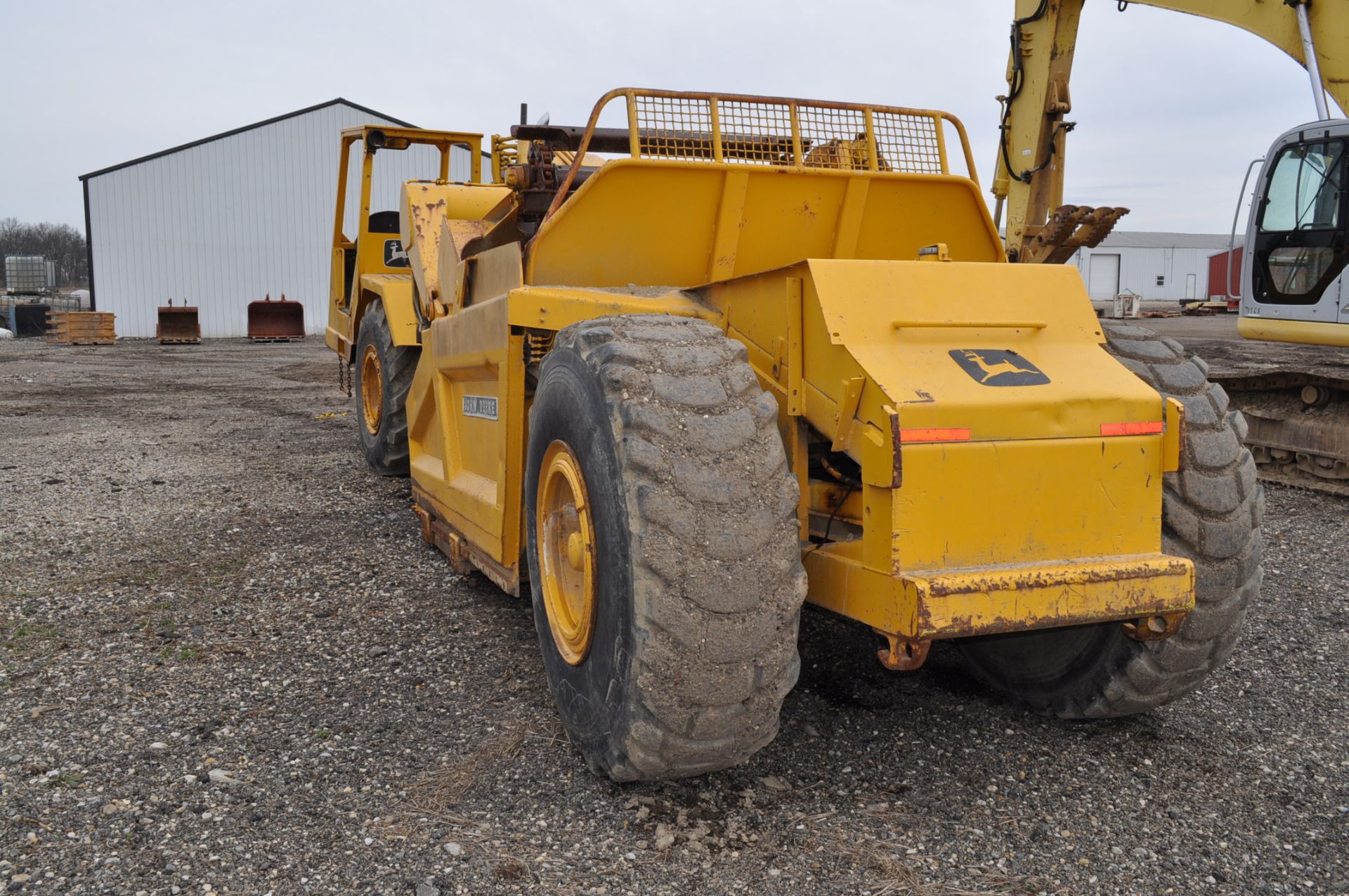 John Deere 762 Elevated Scraper, laser display and mast, 3,277 hrs, SN 002145T - Image 5 of 15