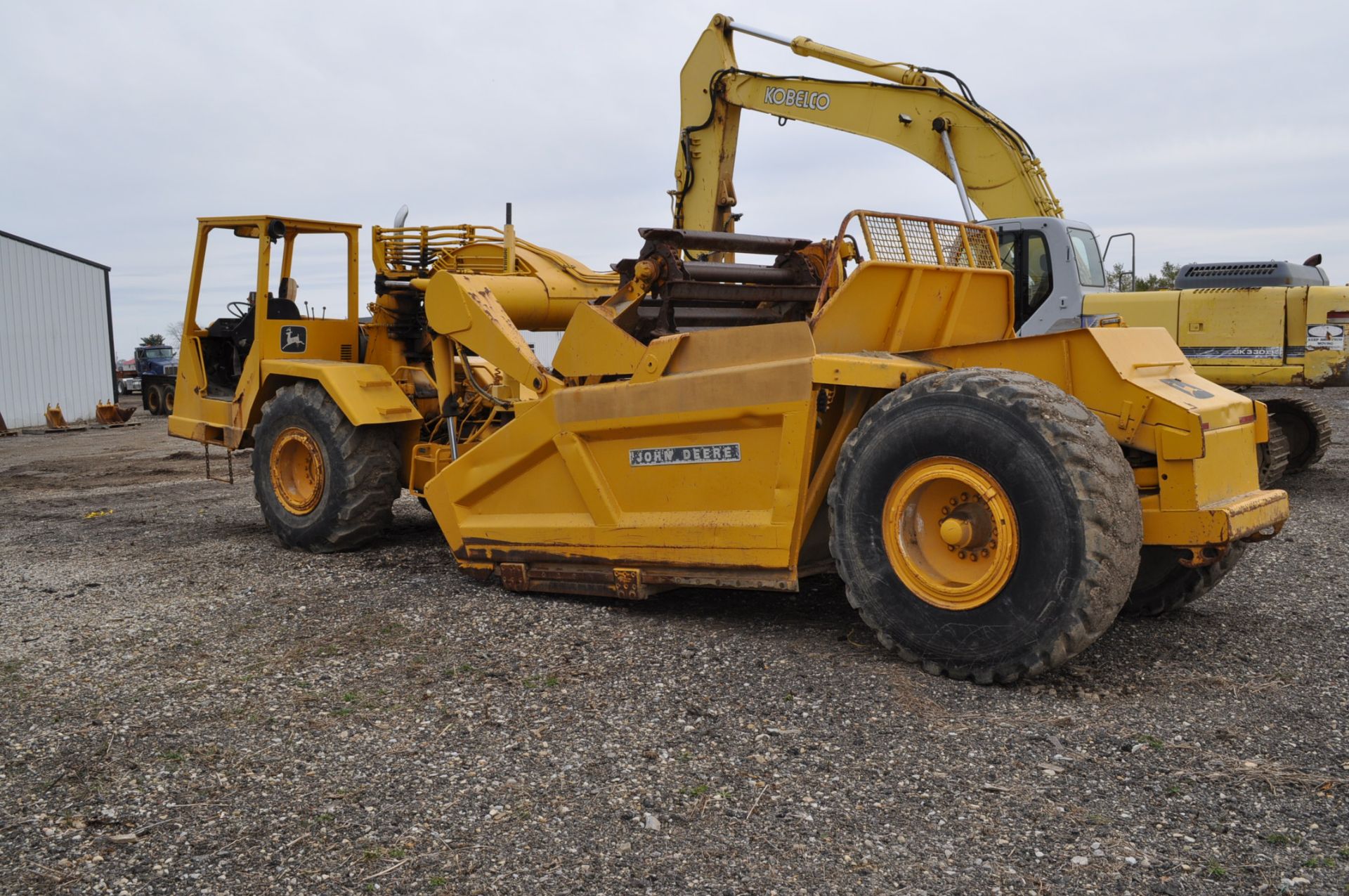 John Deere 762 Elevated Scraper, laser display and mast, 3,277 hrs, SN 002145T - Image 4 of 15