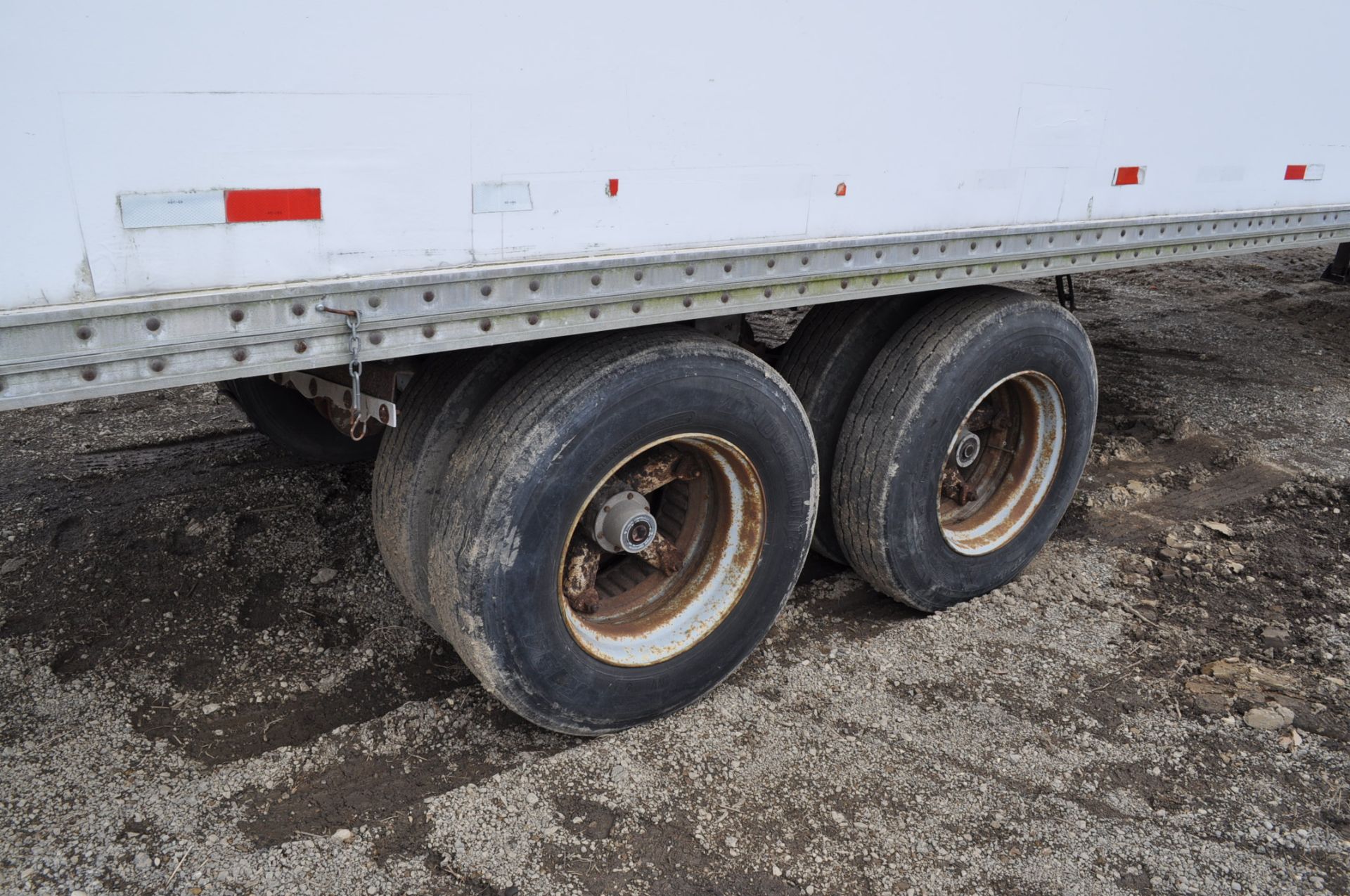 1986 48' X 102" Monon van trailer, spring ride, swinging rear doors, sliding rear tandem - Image 4 of 16