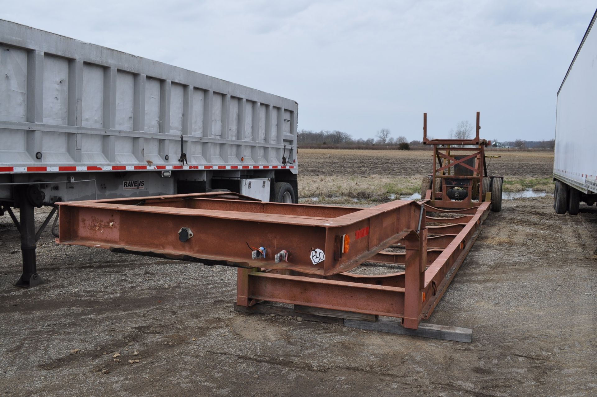 53’ tank trailer, 37’ well, single axle, air ride, dump valve, 6'2" wide, 11R22.5 on Dayton rims