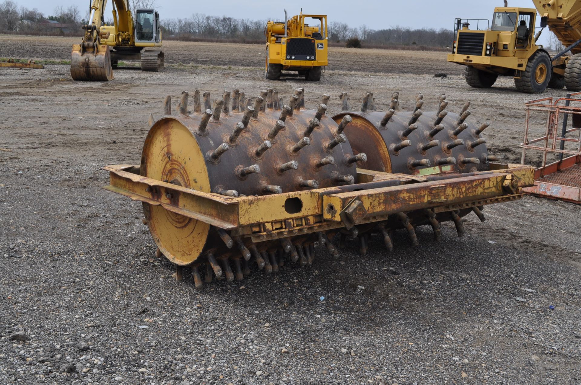 10’ Sheeps foot packer, pull-type, 40” diameter - Image 3 of 6