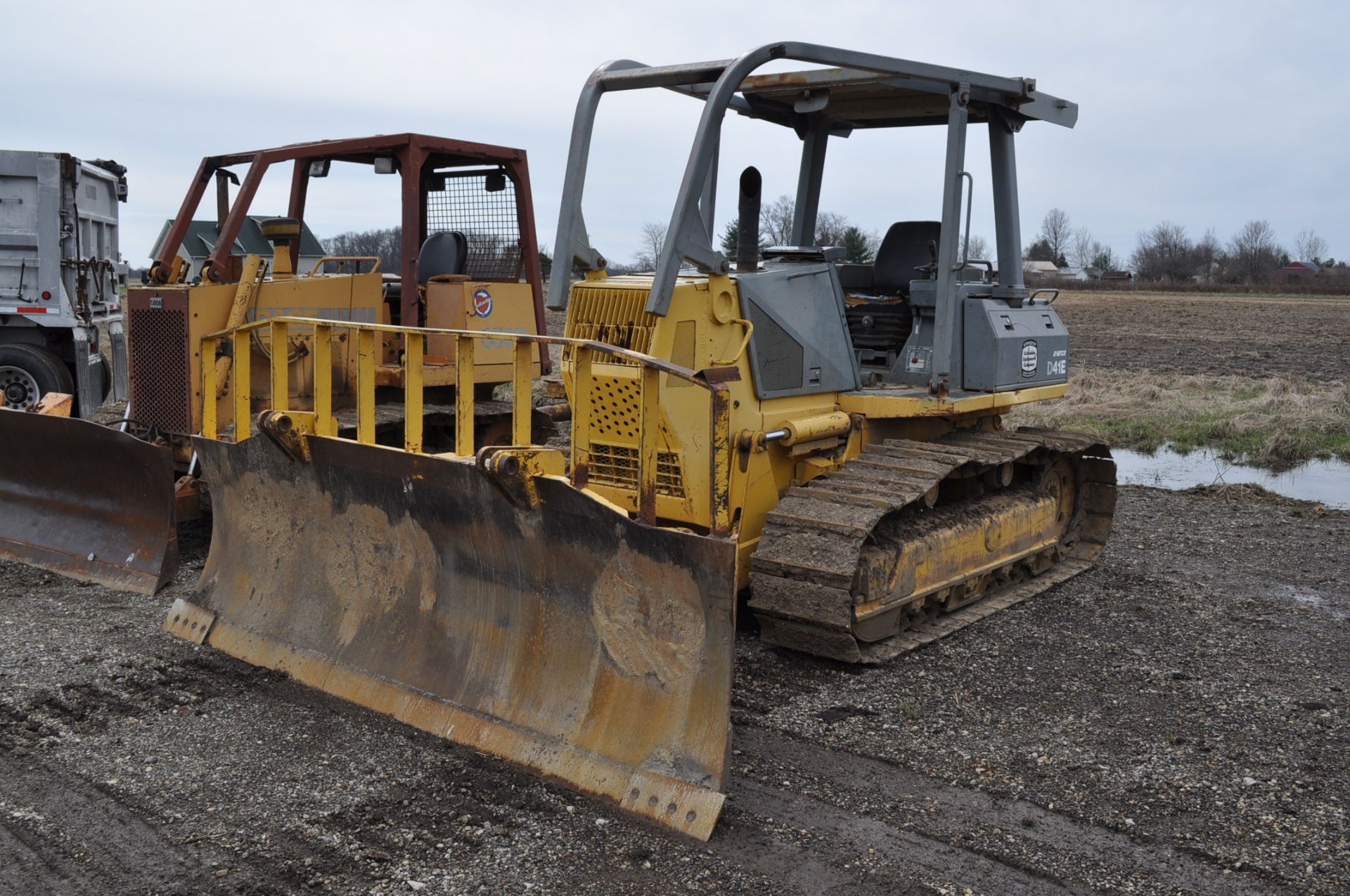 Komatsu D41E-6 Dozer, 6-way angle blade, root rake mount, 20” tracks, laser display, 2,286 hrs, SN - Image 2 of 17