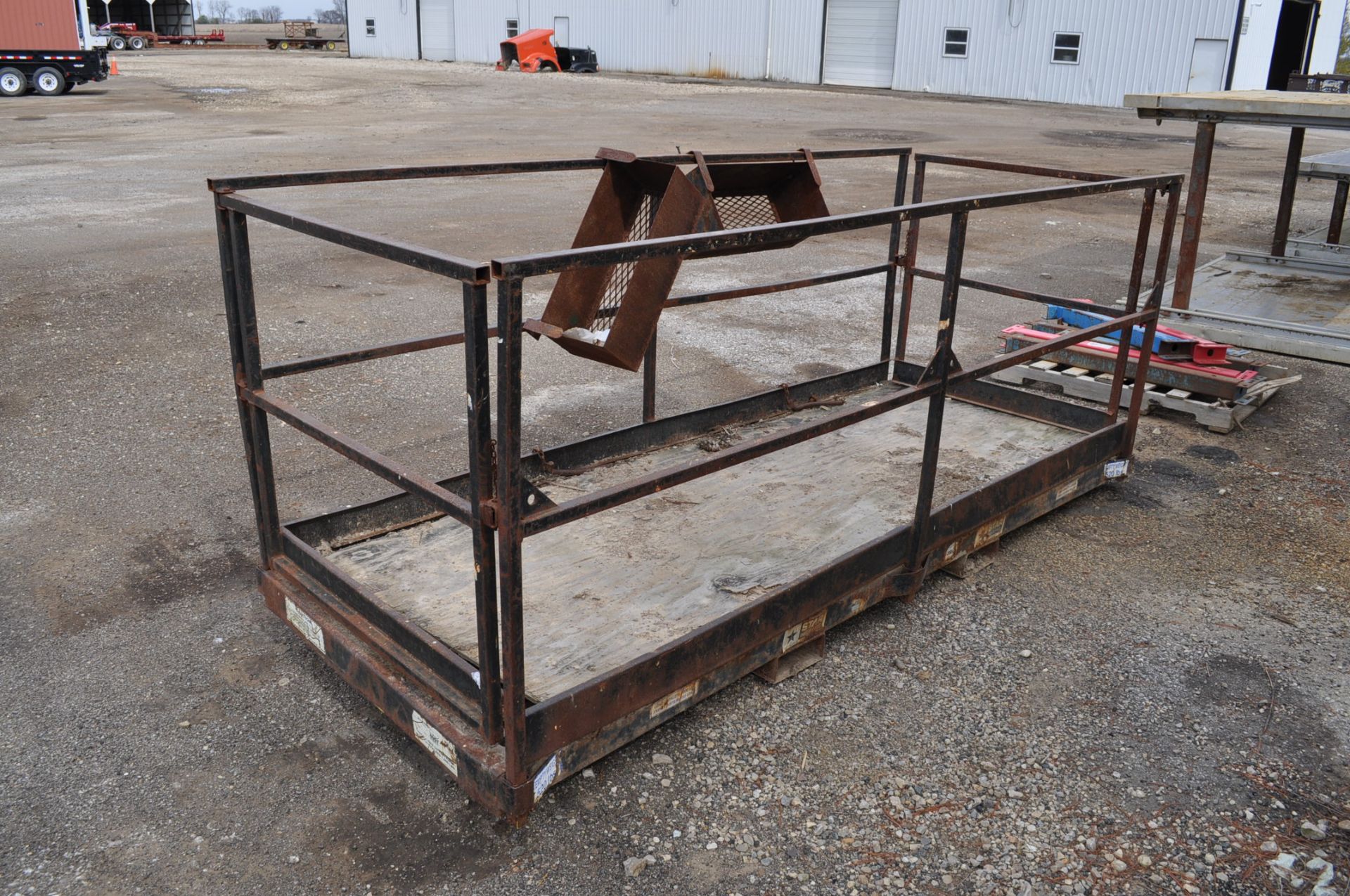 Man Lift Cage - Image 4 of 6