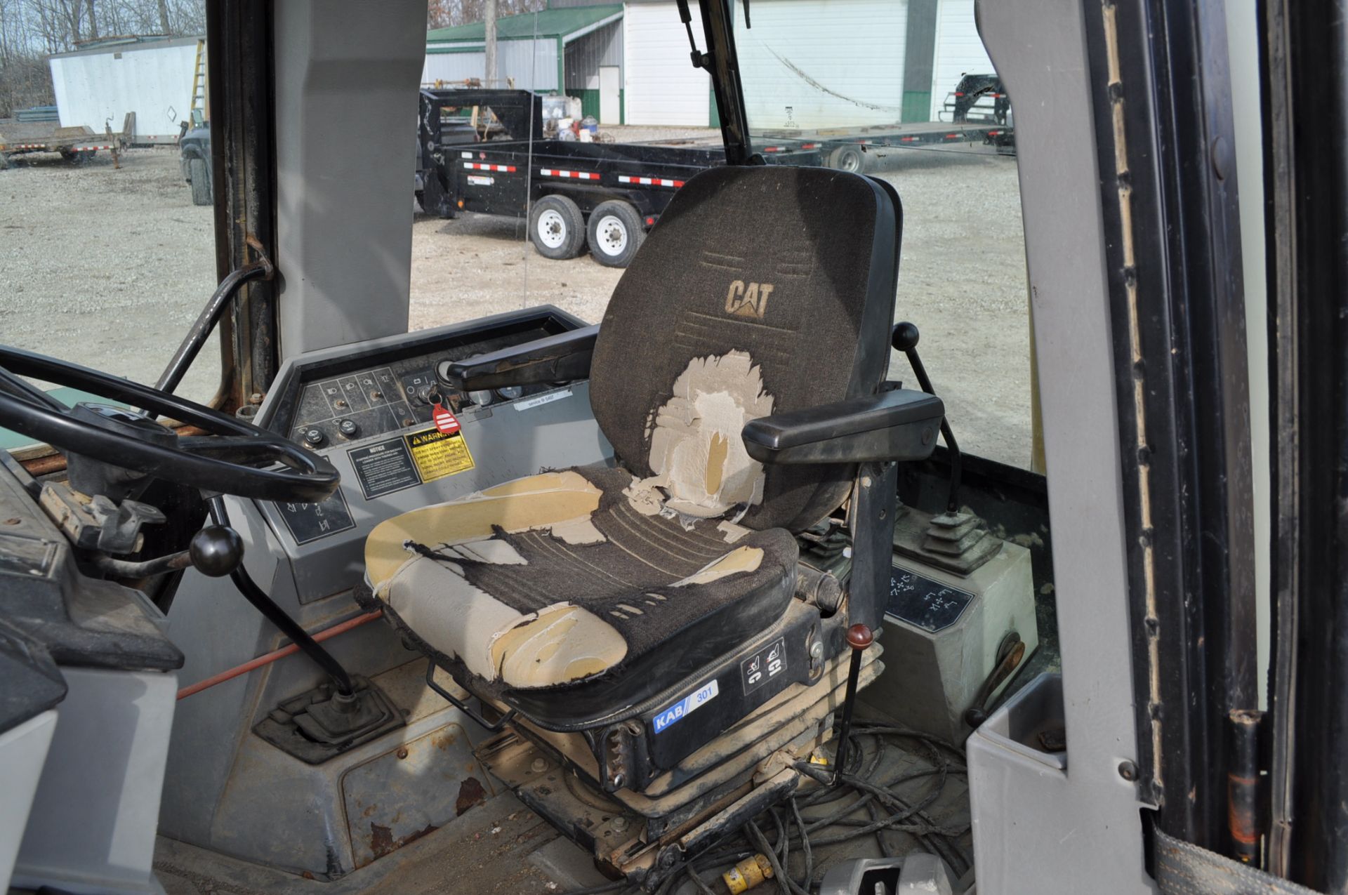 CAT 416B Backhoe, 4x4, Turbo, 19.5 L 24 rear, 12.5/80-16 front, 5522 hrs, shuttle shift, cab, 2 - Image 15 of 19