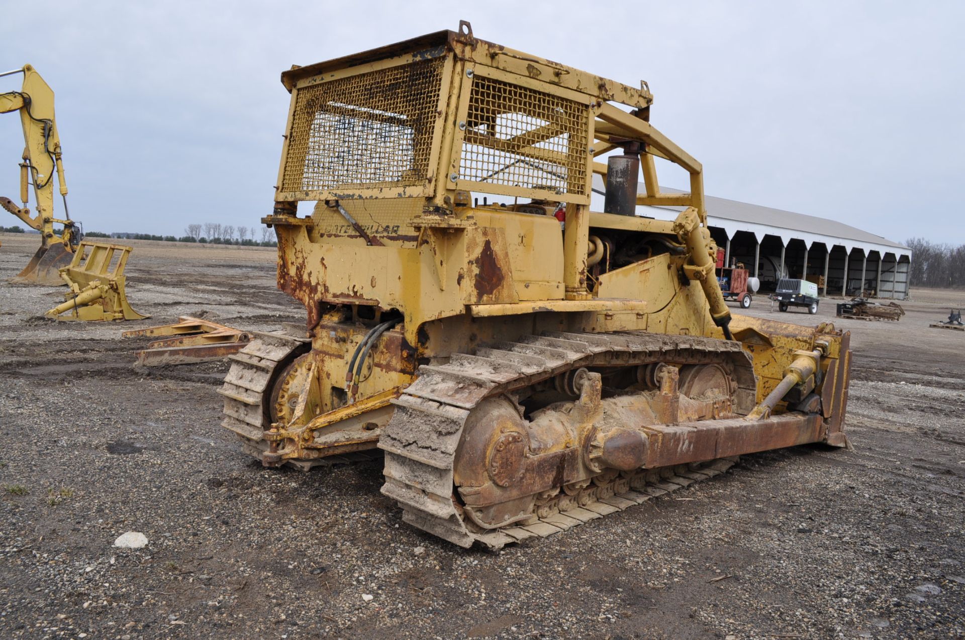 CAT D7 Dozer, electric start, angle blade, power shift, Series F, tree guard, SN 91N1400 - Image 5 of 14