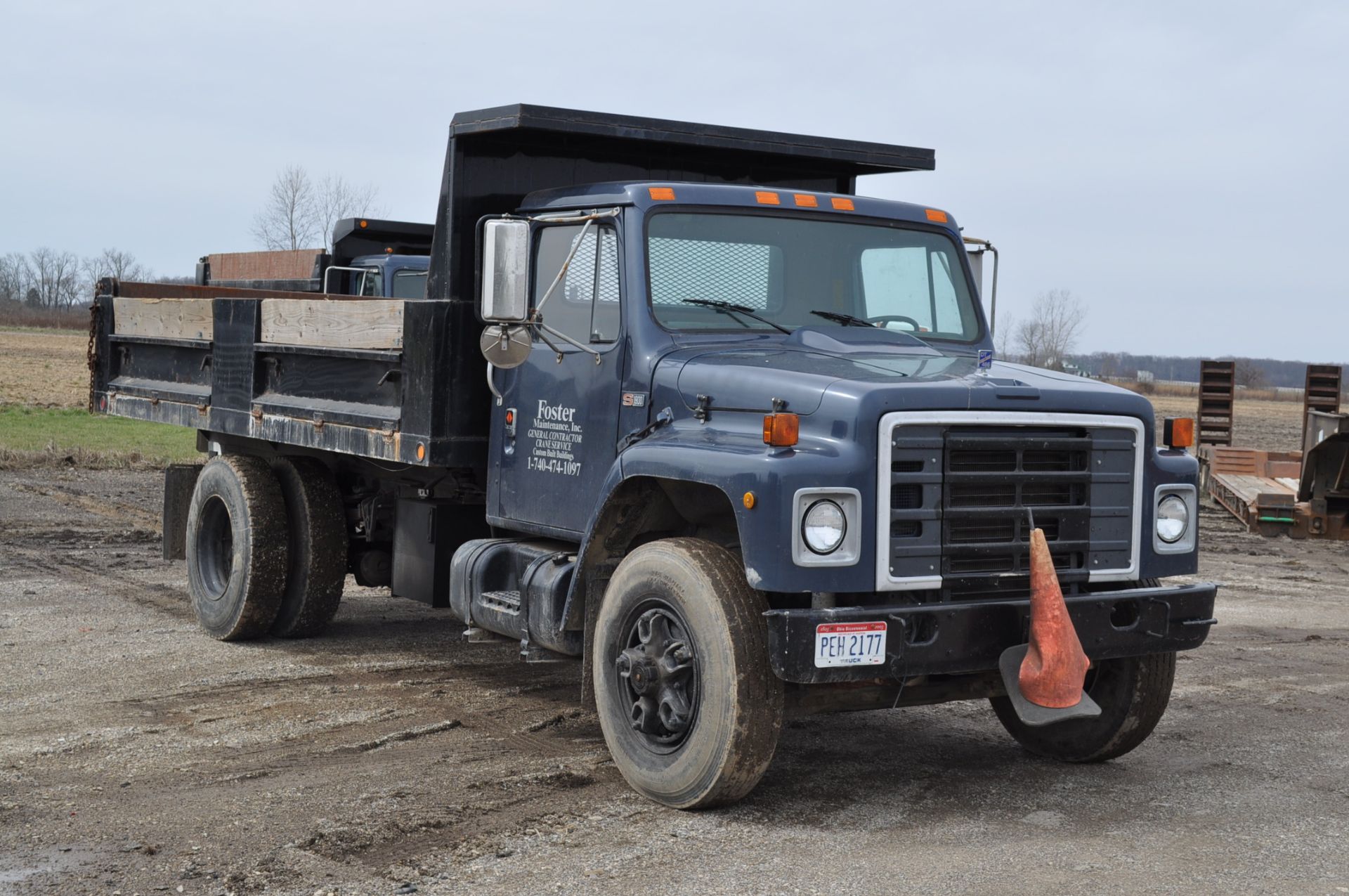 1988 International S1954 dump truck, 16’ steel bed w/ fold down sides, single axle, DT 466 engine - Image 6 of 25