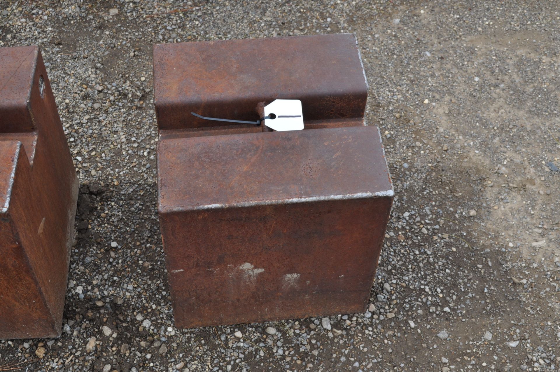 Steel counter weight, 15"x15"x16", solid - Image 2 of 5