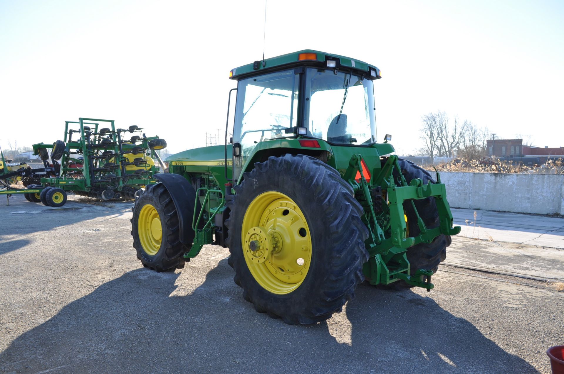 JD 8300 w/duals, CHA, 3pt, 1000 pto, 3 remotes, large hyd pump - Image 2 of 12