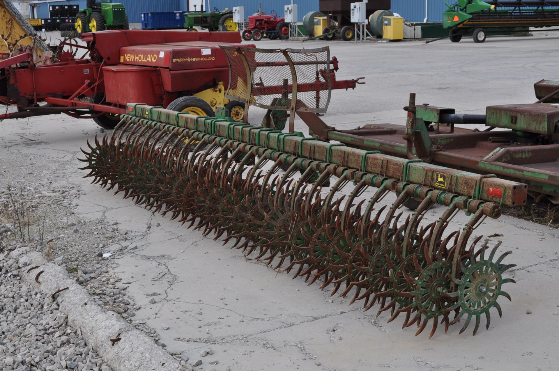 15' John Deere 400 3pt Rotary Hoe - Image 4 of 4