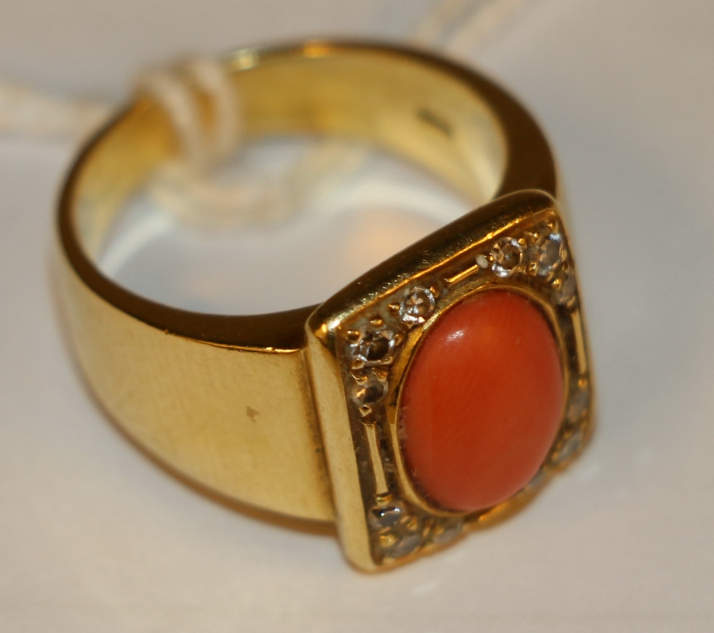 18ct gold coral and diamond set ring with central matt cabochon oval coral flanked by twelve - Image 2 of 5