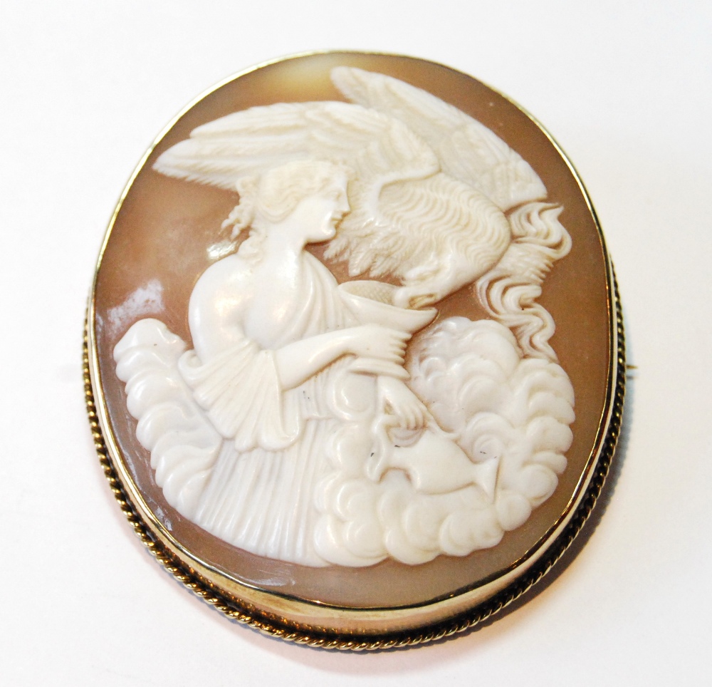 Good Victorian cameo brooch with classical scene, in gold, probably 9ct, 6cm x 5.2cm.