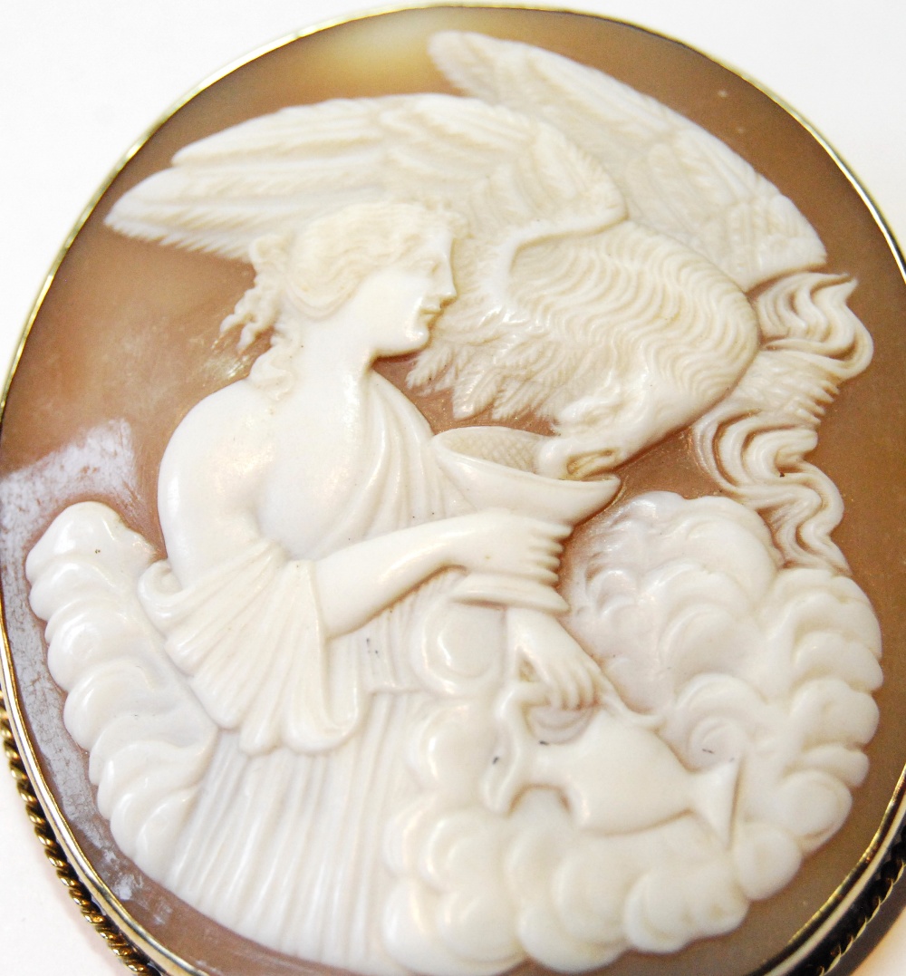 Good Victorian cameo brooch with classical scene, in gold, probably 9ct, 6cm x 5.2cm. - Image 2 of 3