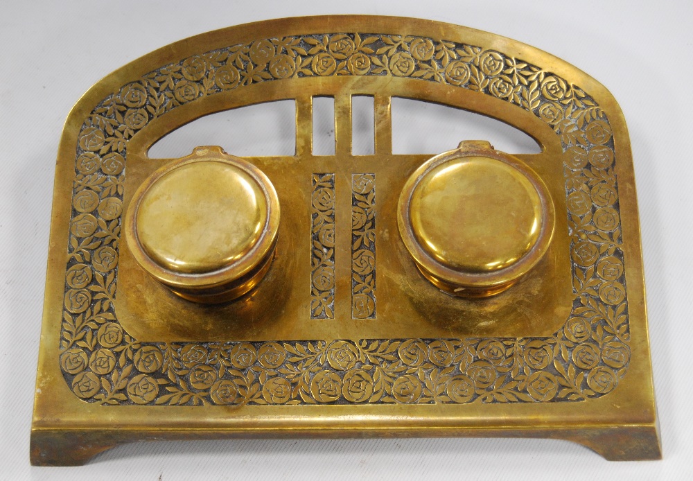 Arts & Crafts Glasgow style brass inkstand, 25cm long. - Image 2 of 2