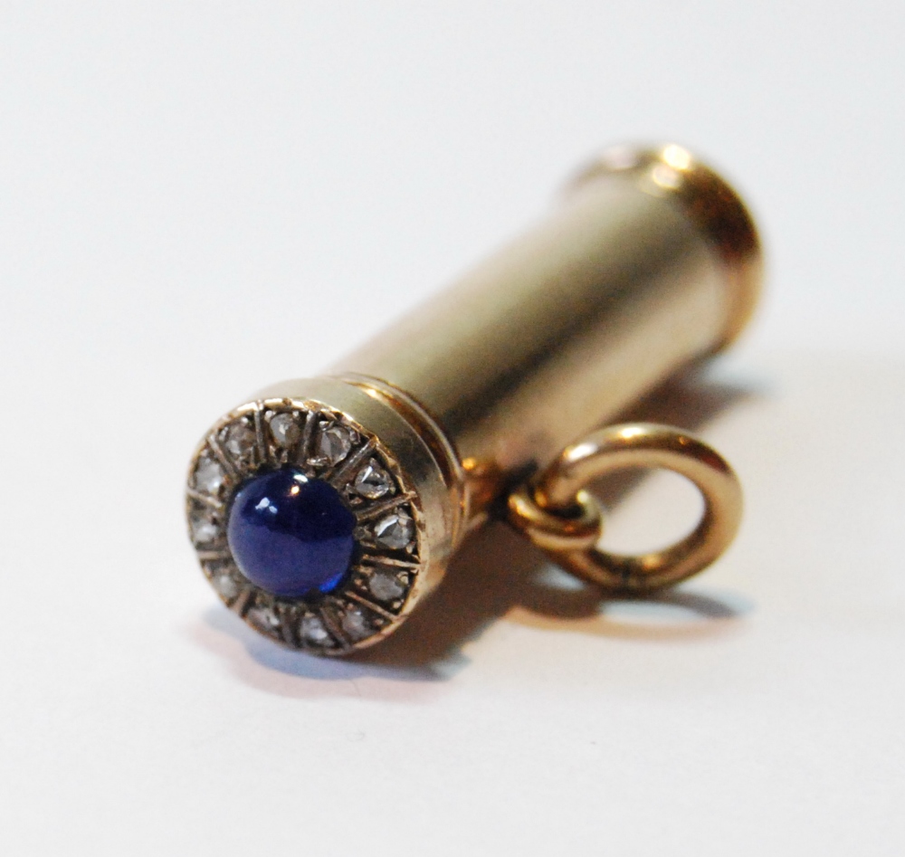 Victorian gold telescopic pencil, the end with cabochon sapphire and rose diamond cluster.