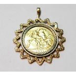 Half sovereign, 1911, in detachable 9ct gold pendant mount. Condition Report 9.