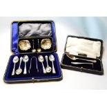 Set of six silver teaspoons and tongs, a pair of scallop salts and a spoon and pusher, all cased.