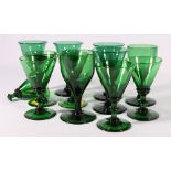 Set of early 19th century Bristol green wine glasses, with conical bowls and knopped stems, 11cm,