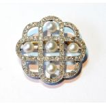 French early 20th century openwork brooch with five pearls upon a lattice of old-cut diamonds,