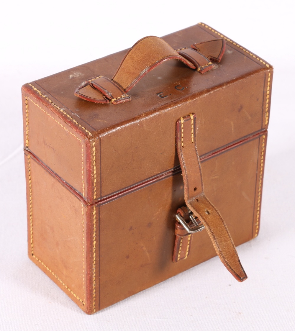 Pair of silver topped toilet bottles, in leather case initialled EC, London 1919, case 11.5cm tall. - Image 4 of 4