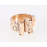 9ct yellow gold gentlemans dress ring with textured shank, 16.75g, ring size U/V.