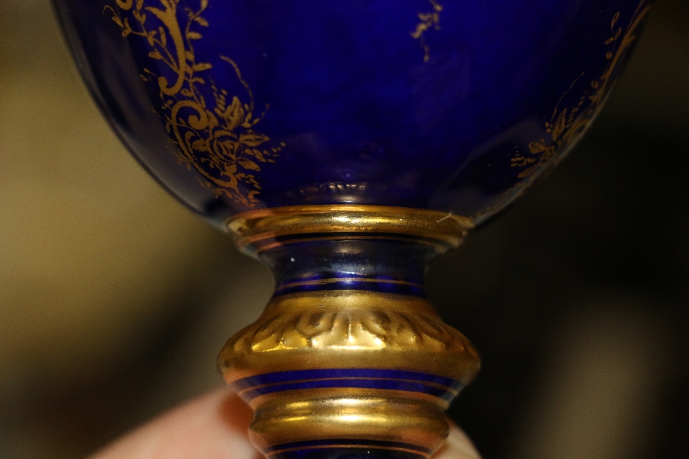 Coalport gilt porcelain cup, 22cm CONDITION REPORT: Few minor gilding losses. - Image 5 of 6