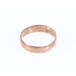 9ct gold wedding band. 2.