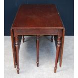 George III mahogany gateleg table, 166cm long, 122cm wide and 71cm high.