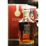 DUNBAR extra old blended Scotch Whisky, 43% vol., 70cl., boxed.