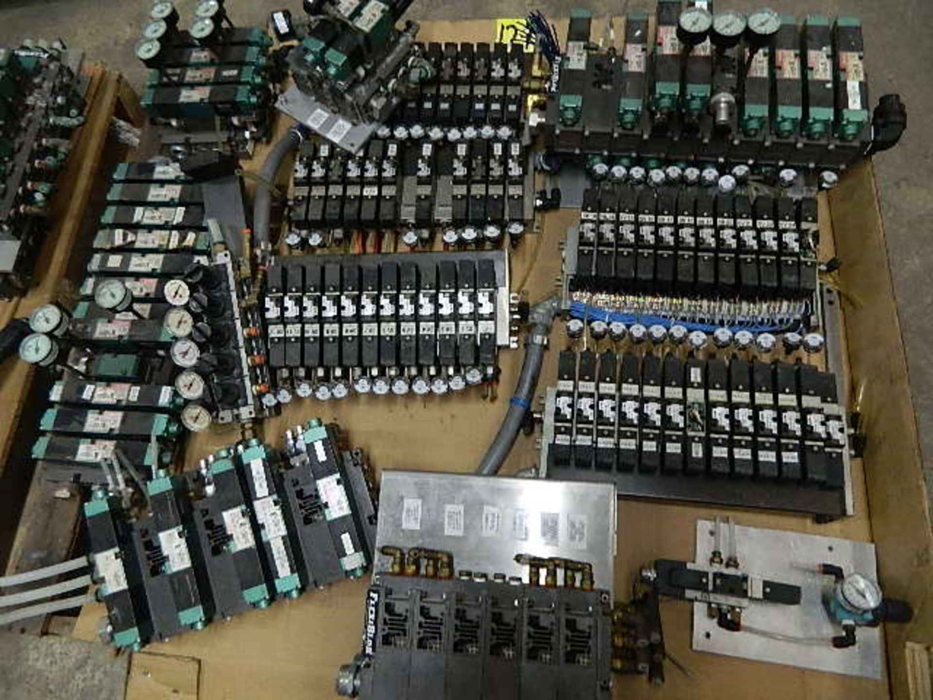 Pneumatic Solenoids Aprox. 99 w/ 12 Flex Blocks - Image 2 of 2