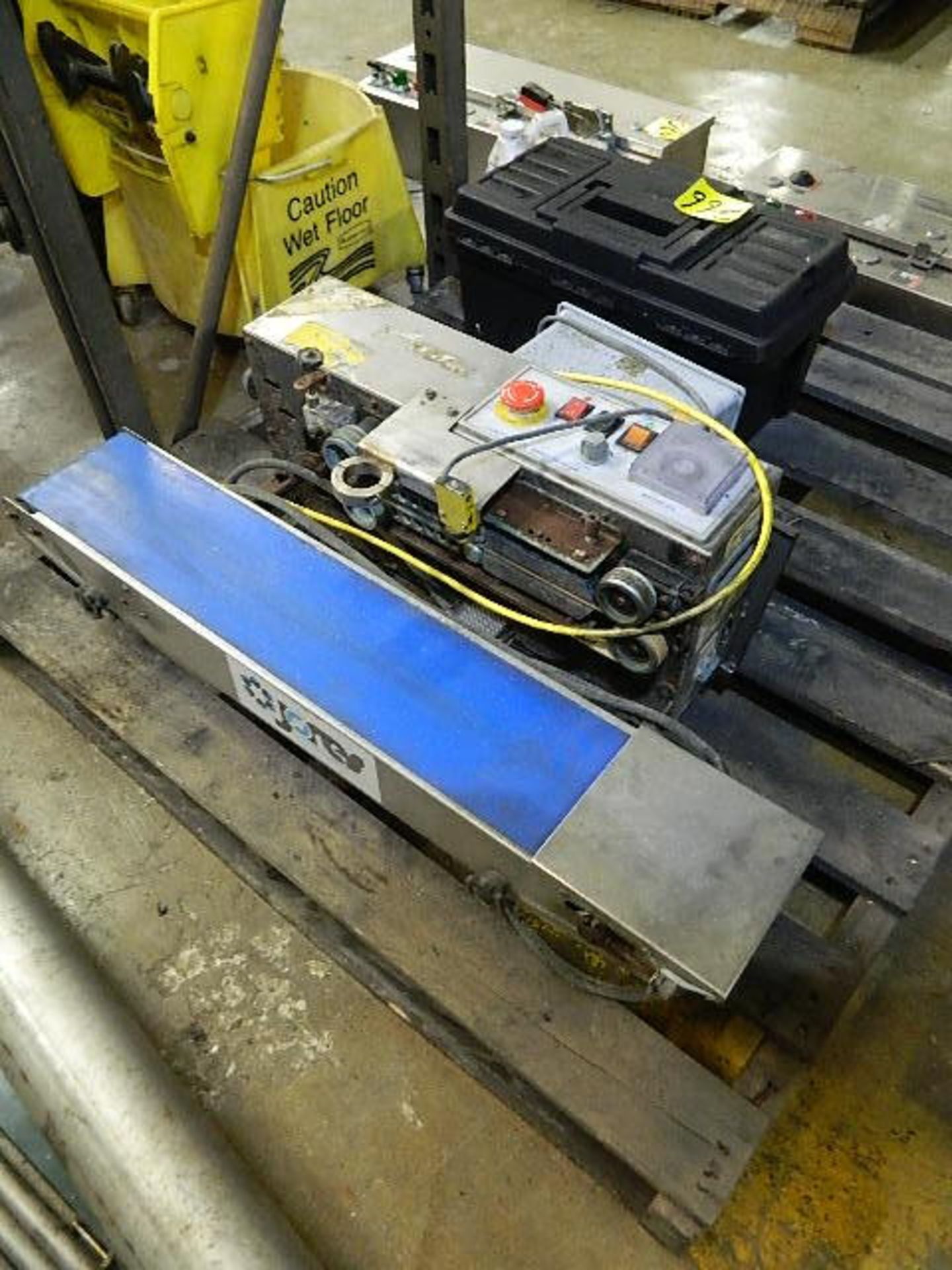 Band Sealer. Continous Band Sealer w/ Lockout Tag Kit On Pallet - Image 5 of 5