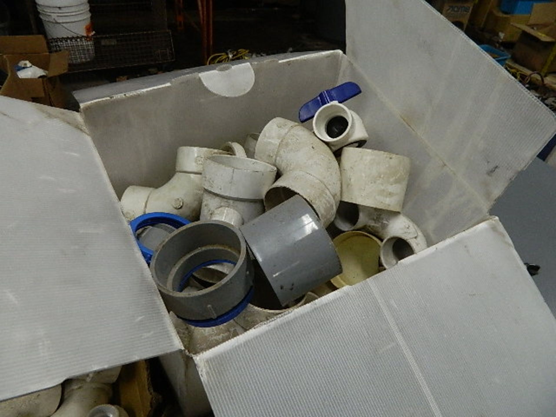 PVC Fittngs. PVC Pipe Fittings Assorted Sizes & Types - Image 3 of 3