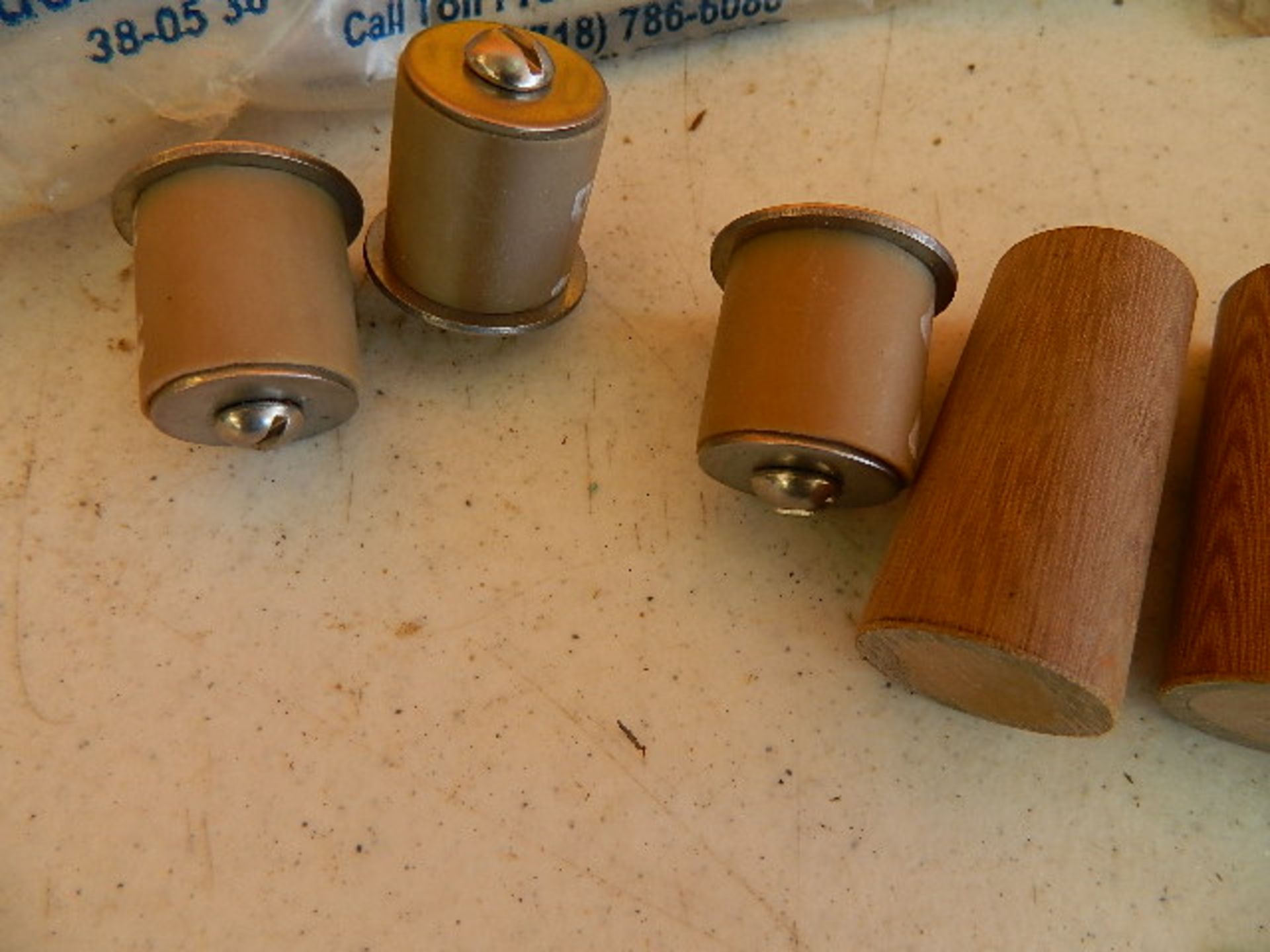Wood Plugs - Image 2 of 4