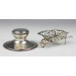 A novelty silver miniature wheel barrow, Henry Matthews, Birmingham 1915, with pierced scroll sides,