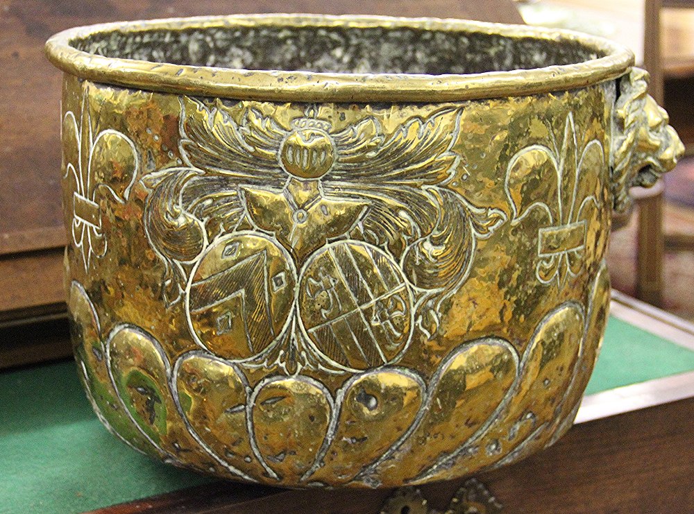 A selection of 19th century and later brass and copper wares, - Image 2 of 7