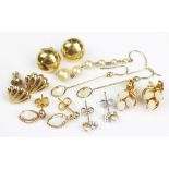 Six pairs of assorted earrings, to include; gold sphere stud, a pair of fan shaped gold studs,