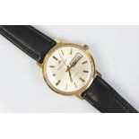 A gentlemans gold Jaeger Le Coultre Club wristwatch, automatic, the champagne dial with batons,