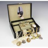 A selection of jewellery to a box,