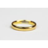 A 22ct yellow gold wedding band, weight 4.