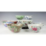 A selection of six Chinese porcelain bowls,