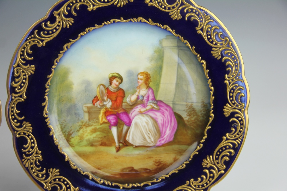 A pair of French 19th century Serves porcelain Chateau Des Tuileries cabinet plates, - Image 3 of 5