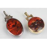 A 9ct yellow gold semi-precious stone set pendant,