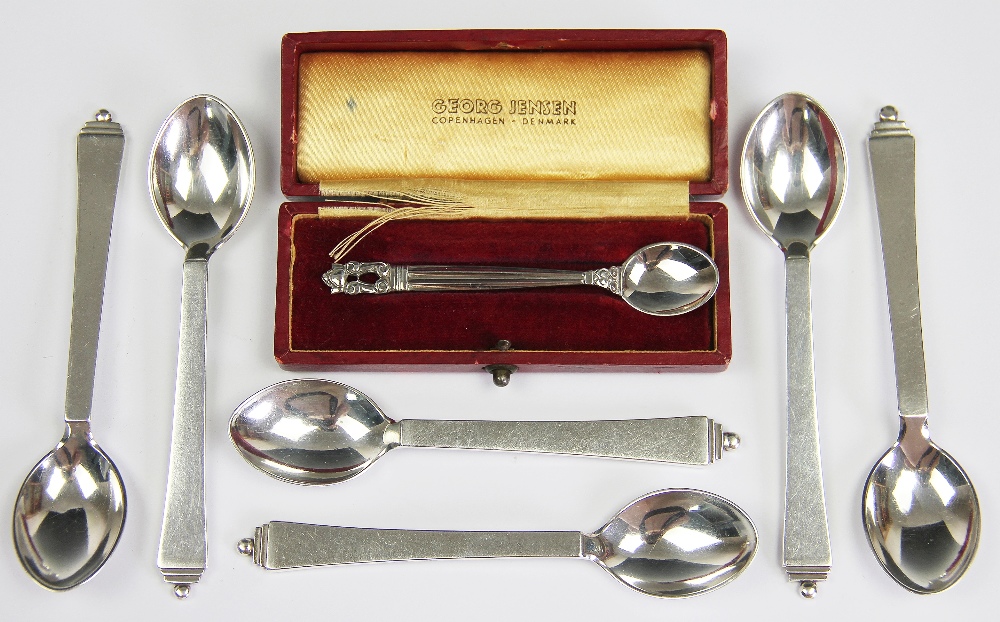 A set of six Georg Jensen Pyramid pattern silver tea spoons, 10.