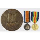 A World War One pair and death plaque to S-21107 Pte B.