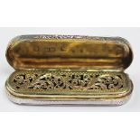 An early 19th century silver vinaigrette, Nathaniel Mills,