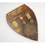 A World War I trio and death plaque to 3-8902 Pte B. S.