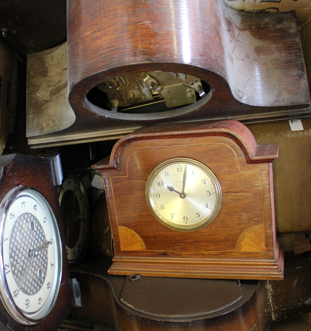 A collection of early 20th century mantel clocks and part clocks, - Bild 2 aus 2